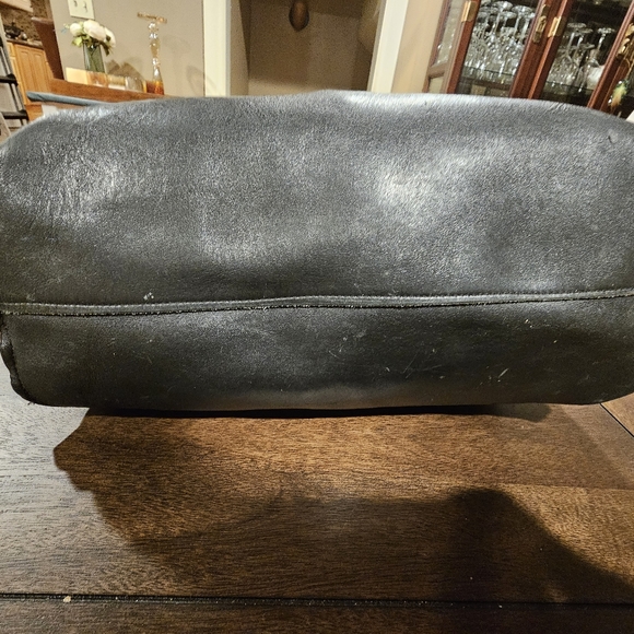 Classic black tote - Picture 2 of 5